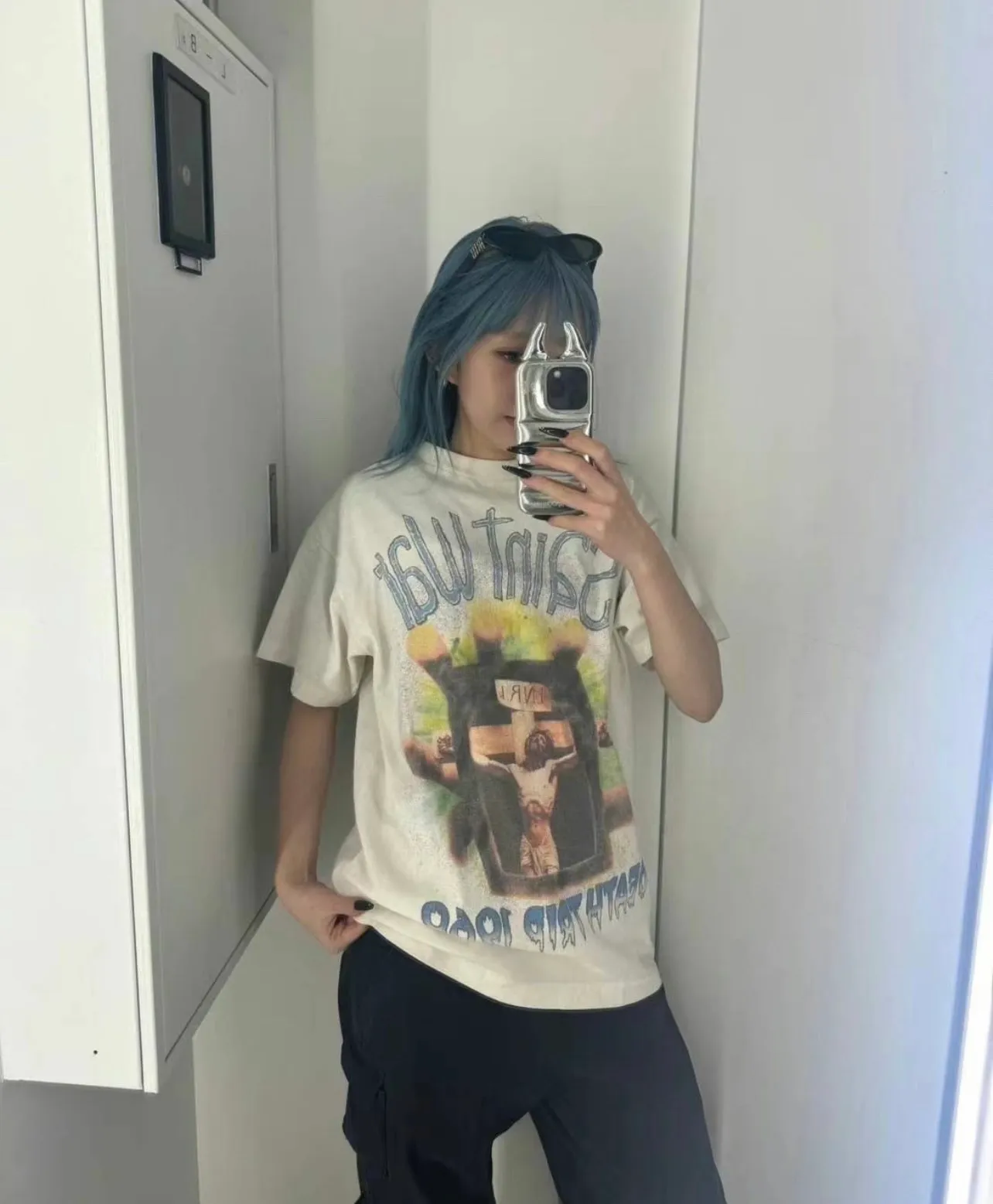 SAINT MICHAEL SAINT WAR TEE/WHAT new style Jesus cross retro short-sleeved, off-white S-XL, ready-to-wear, washed and distressed, printed repeatedly and modified, tube-woven seamless fabric, with little angel anti-counterfeiting label
